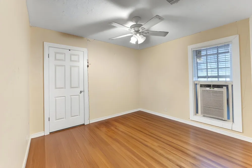 2713 Cos Street Liberty, TX 77575