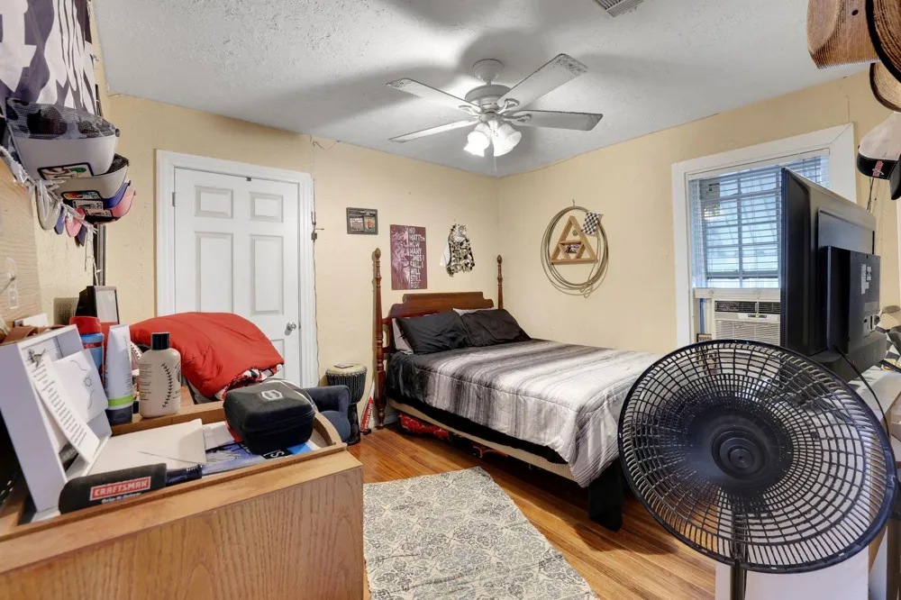 2713 Cos Street Liberty, TX 77575