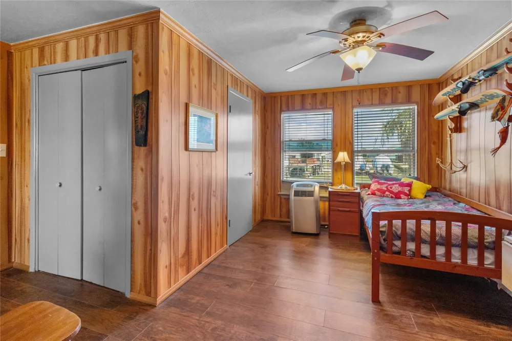 347 Bonito Lane Surfside Beach, TX 77541