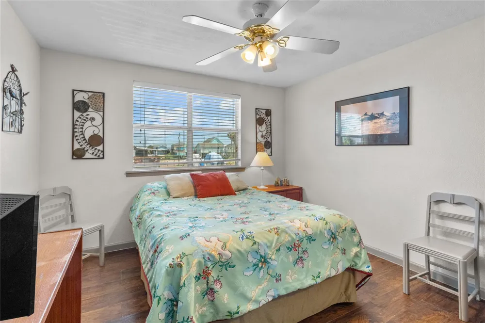 347 Bonito Lane Surfside Beach, TX 77541