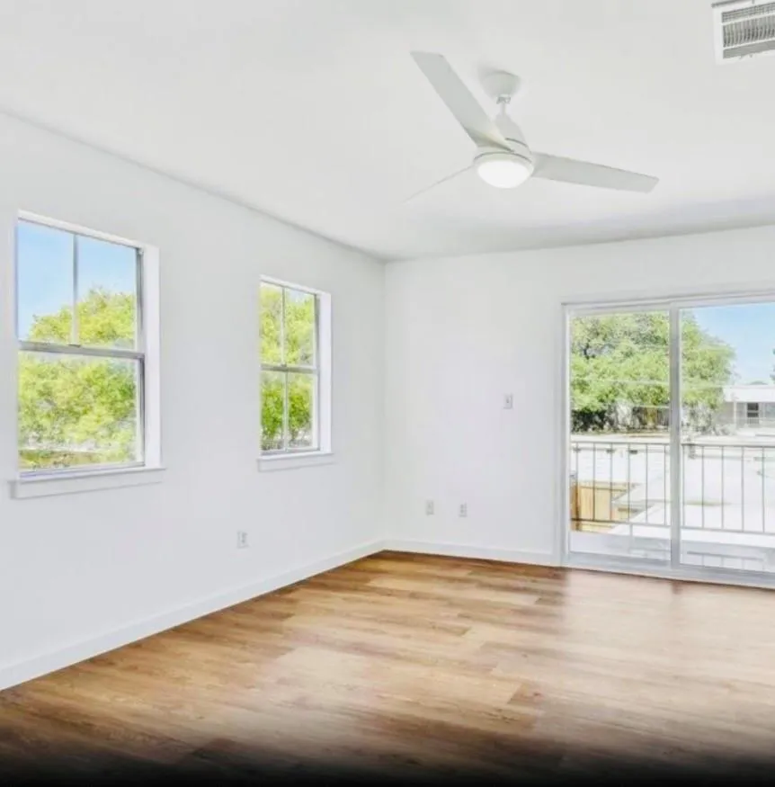 11821 Petal Drive San Antonio, TX 78216