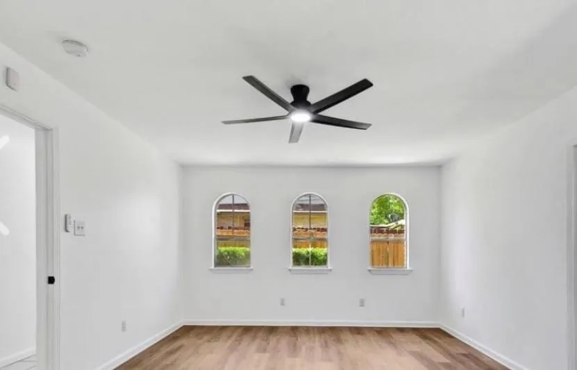 11821 Petal Drive San Antonio, TX 78216