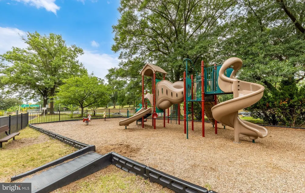 1021 ARLINGTON BOULEVARD #614 Arlington, VA 22209