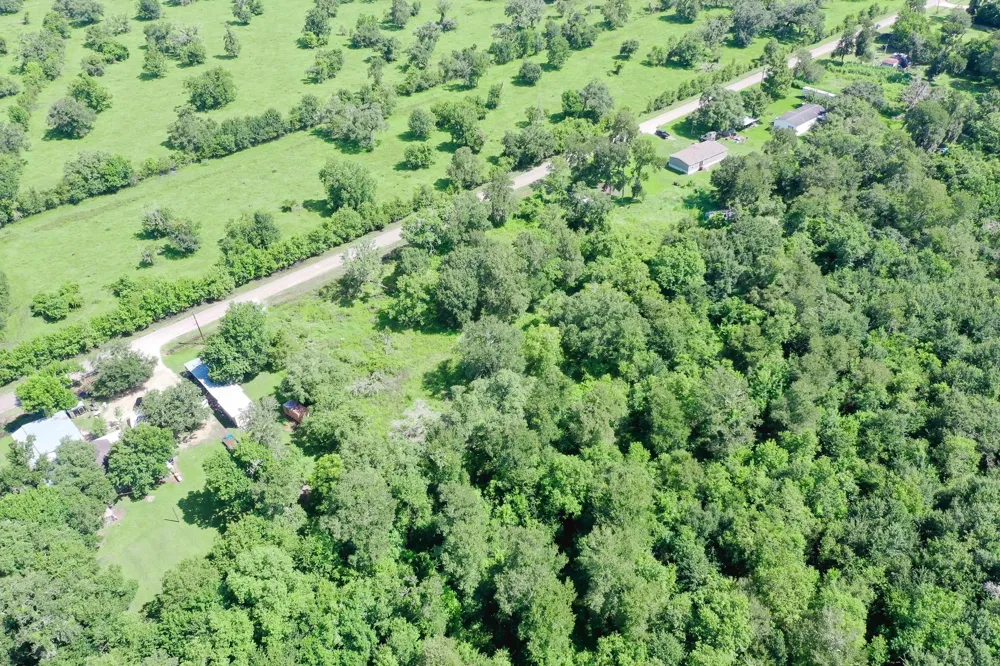 359 County Road 472 Sweeny, TX 77480
