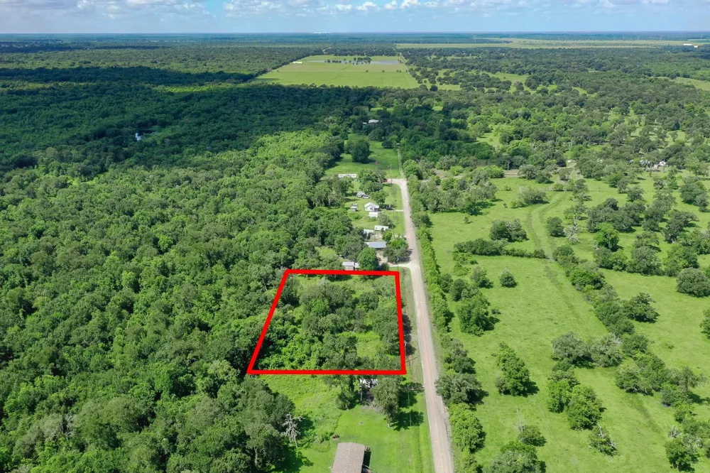 359 County Road 472 Sweeny, TX 77480