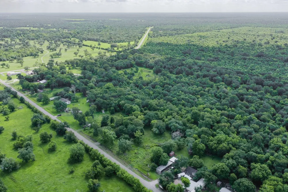 359 County Road 472 Sweeny, TX 77480