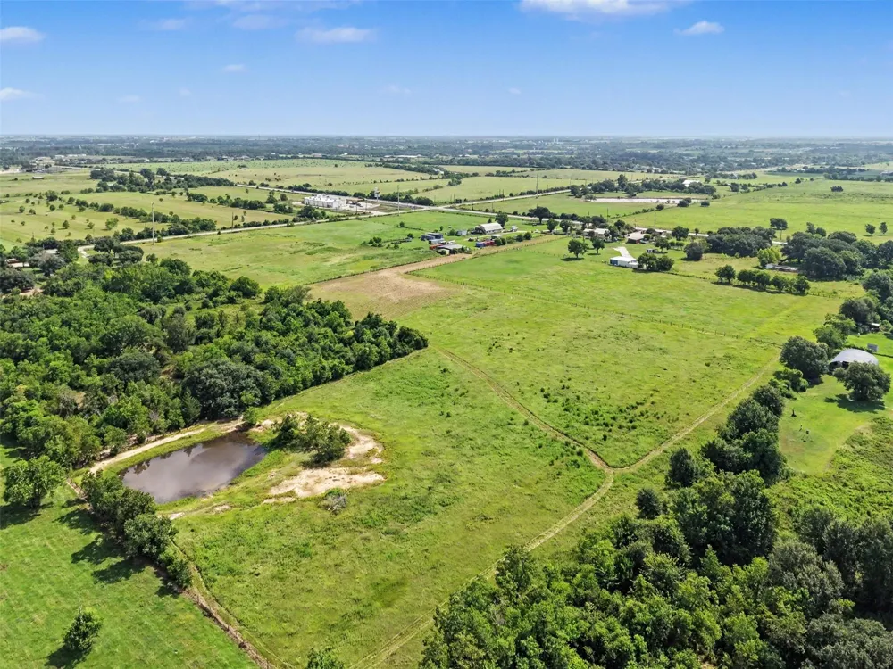 16819 Fm 362 Road Waller, TX 77484