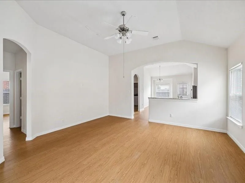 7534 Abbey Point Lane Houston, TX 77049