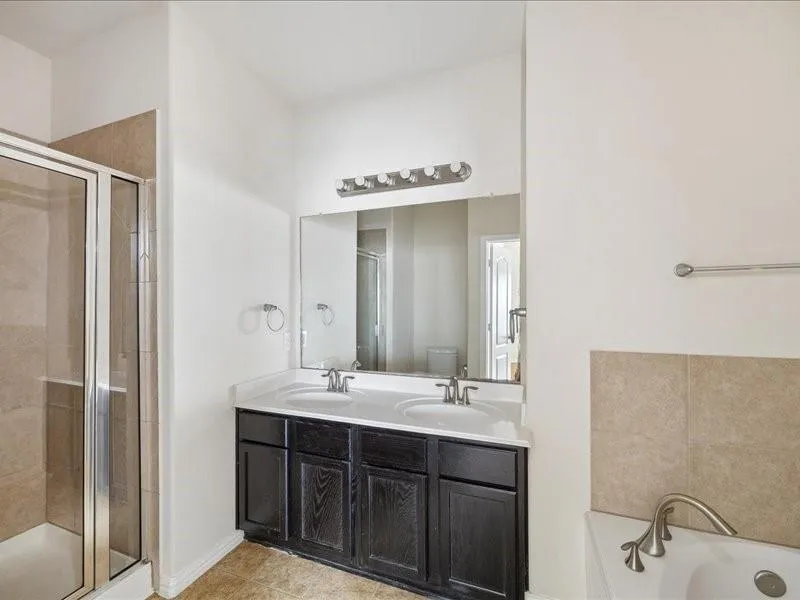 7534 Abbey Point Lane Houston, TX 77049