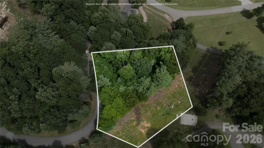 000 Barebridge Drive #13&15 Burnsville, NC 28714