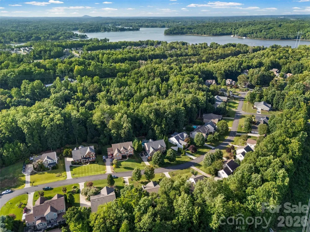 233 Squirrel Lane Clover, SC 29710