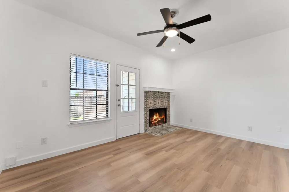 3635 Garden Brook Drive #10400 Farmers Branch, TX 75234