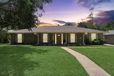 12415 Campos Drive
