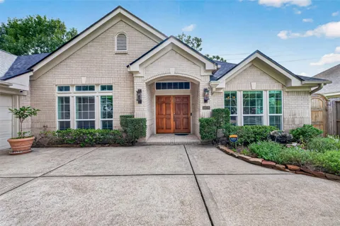 1438 Forest Home Drive