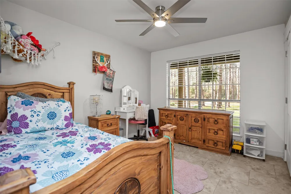 636 Campoli Road Etoile, TX 75944