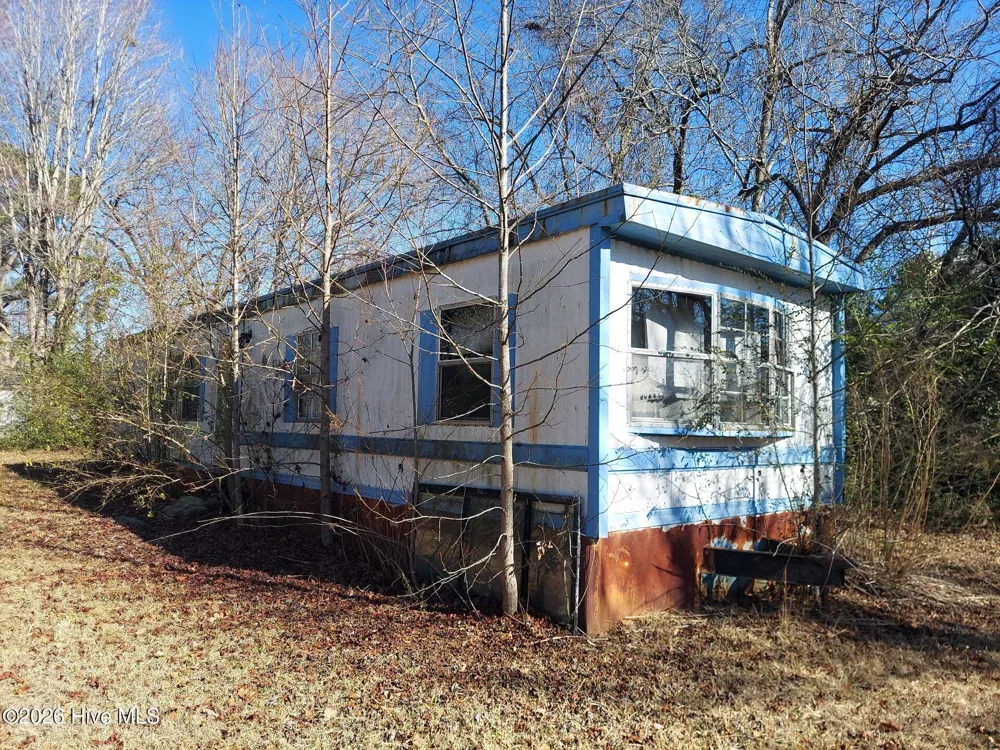 1132 4th Street Oak City, NC 27857