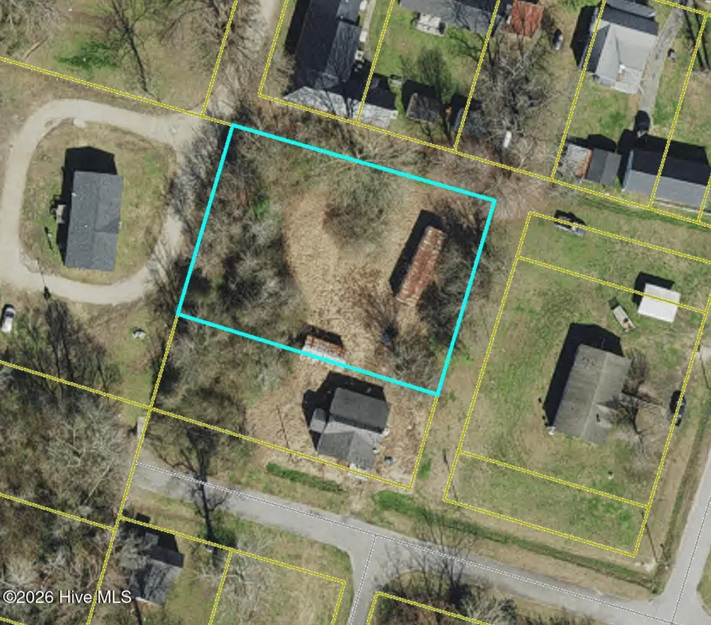 1132 4th Street Oak City, NC 27857