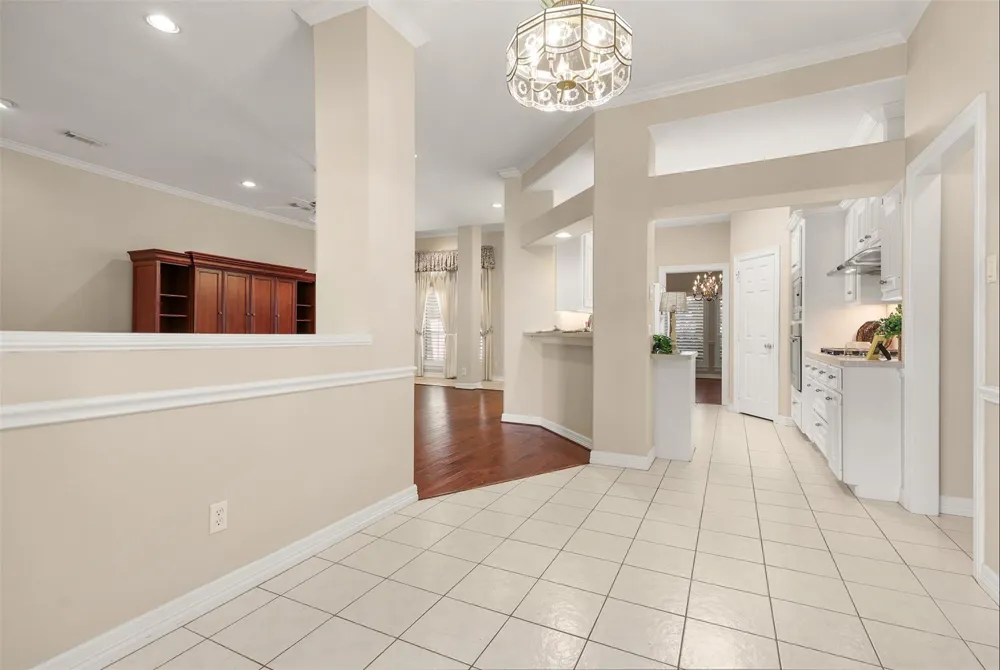 5122 Tidewater Court Pasadena, TX 77505