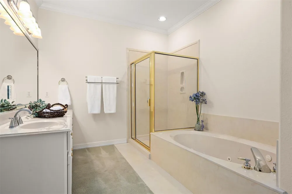 5122 Tidewater Court Pasadena, TX 77505