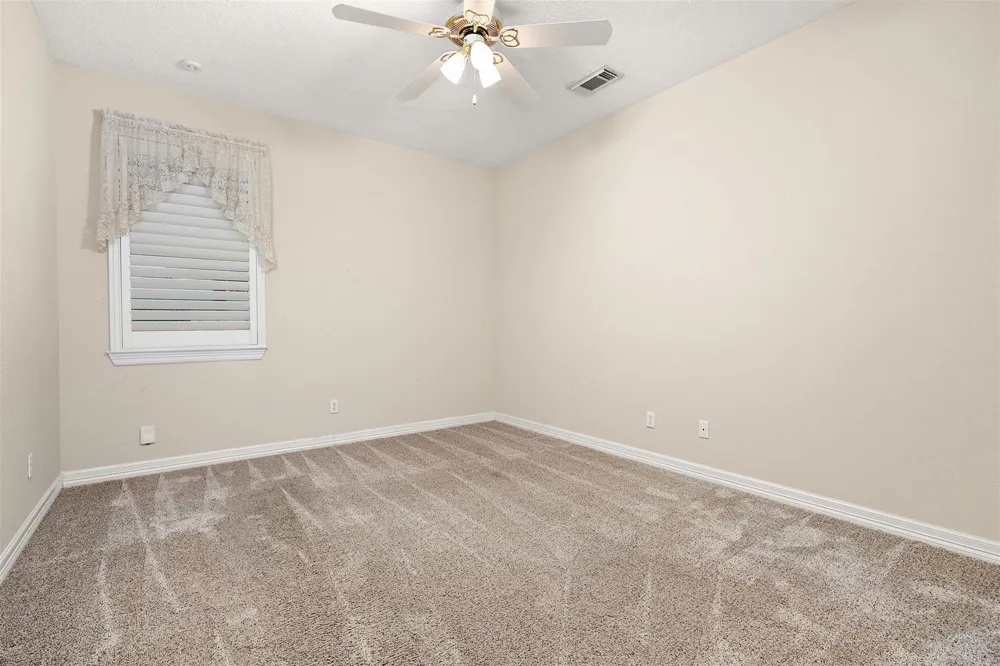 5122 Tidewater Court Pasadena, TX 77505