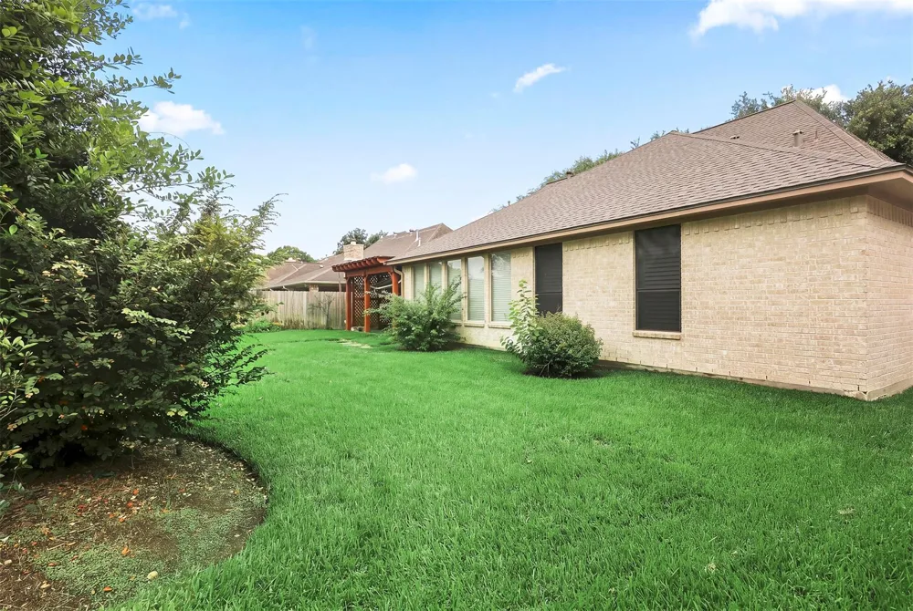 5122 Tidewater Court Pasadena, TX 77505