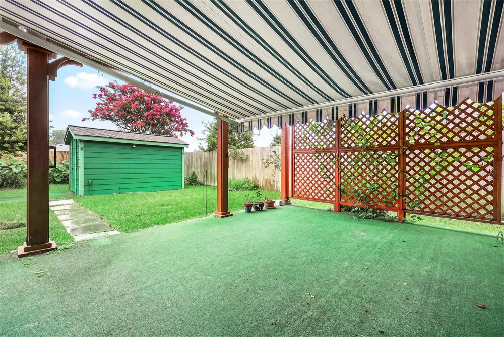 5122 Tidewater Court Pasadena, TX 77505