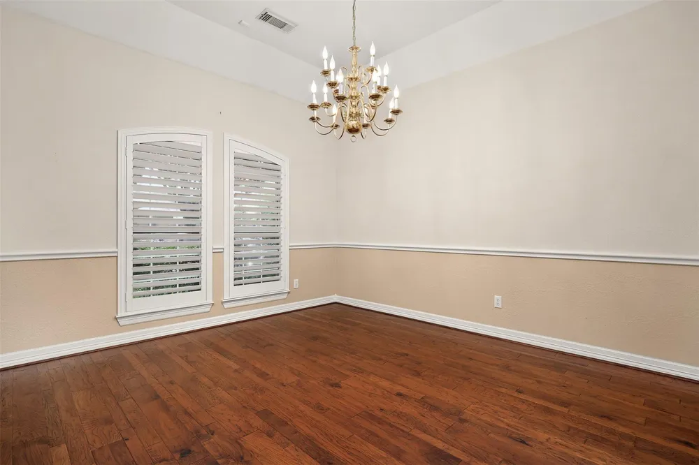 5122 Tidewater Court Pasadena, TX 77505