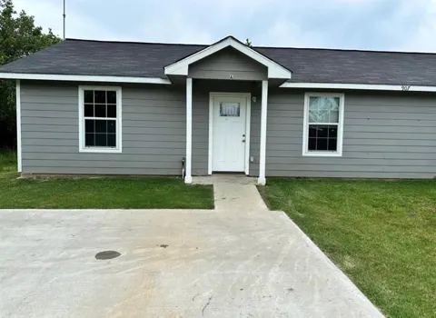 907 Fm 2830 Road S