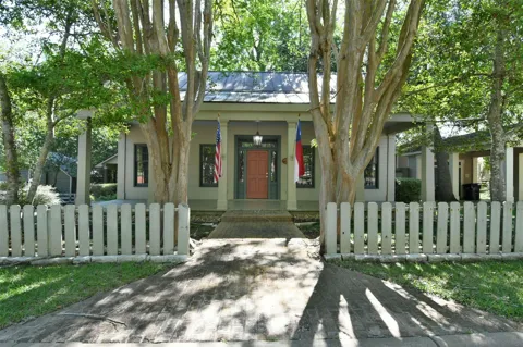 4941 Main Street