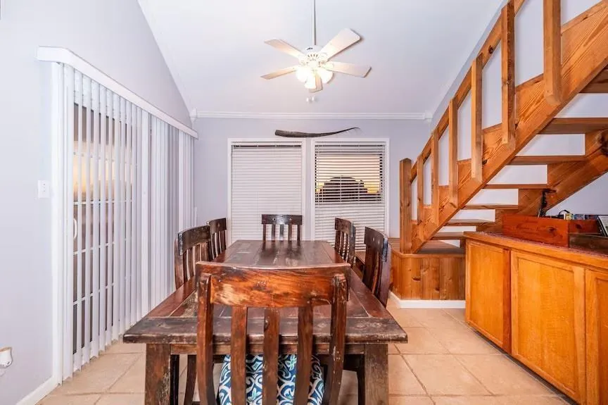 282 Private Road 640 #28 Matagorda, TX 77457