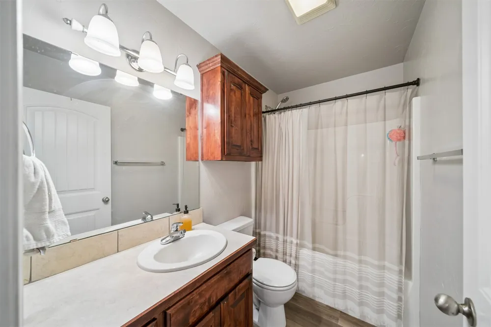 1111 Crozier St Perkins, OK 74059