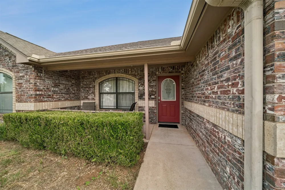 1111 Crozier St Perkins, OK 74059