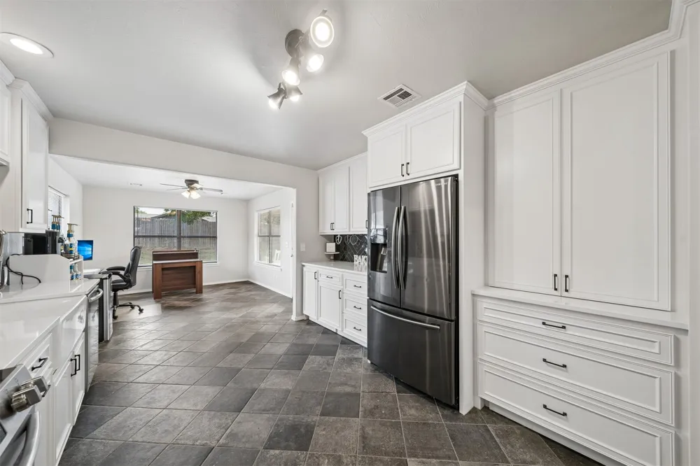 1111 Crozier St Perkins, OK 74059
