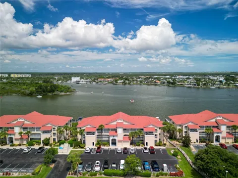 452 BOUCHELLE DRIVE #204