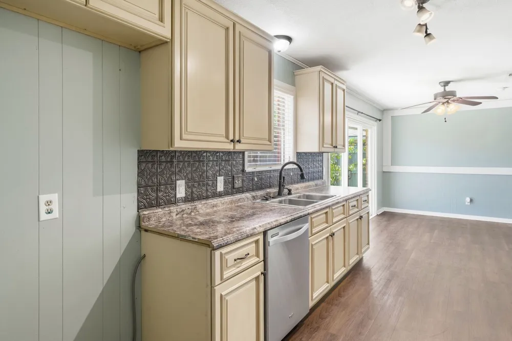 2903 Melmar Park Street Commerce, TX 75428