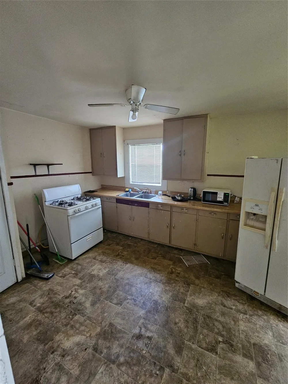 676 Burch Street Jasper, TX 75951