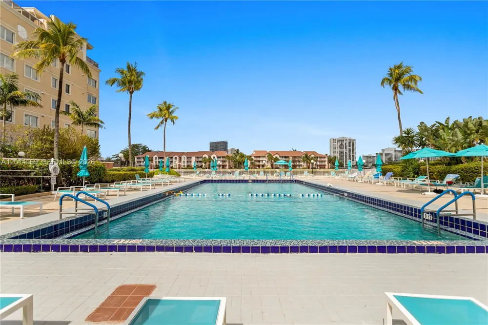 3800 S Ocean Dr #1112A Hollywood, FL 33019