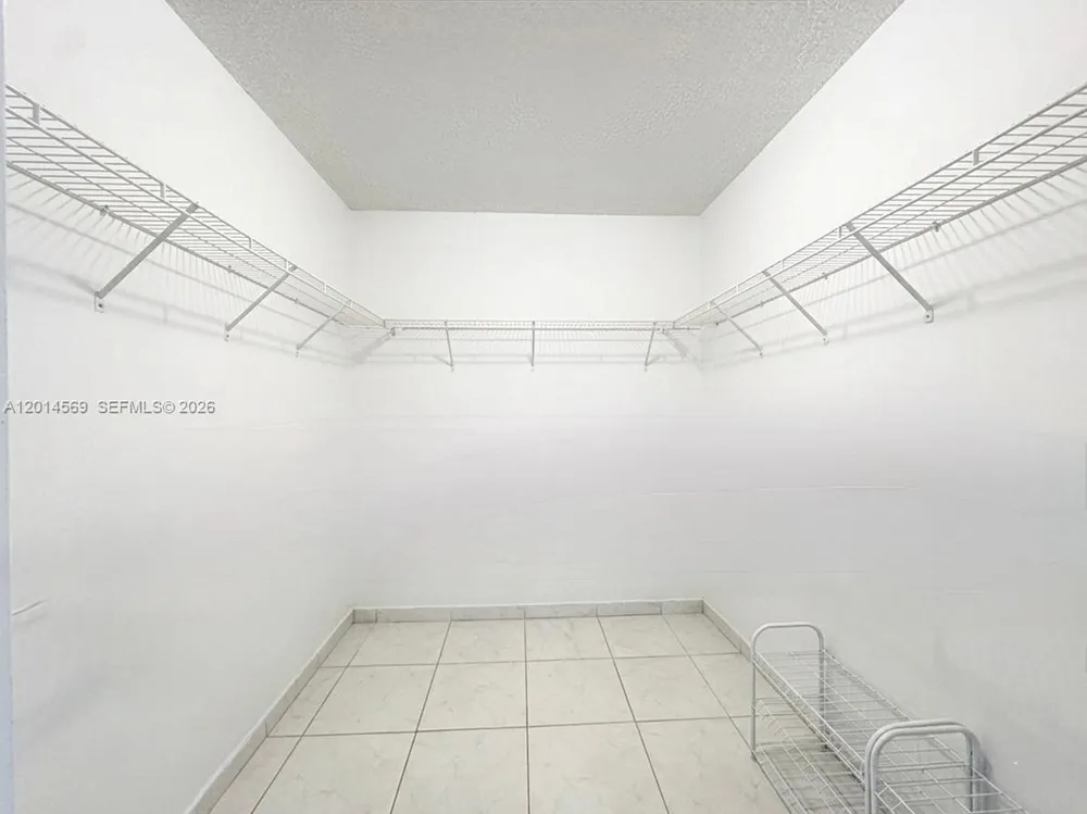 3800 S Ocean Dr #1112A Hollywood, FL 33019