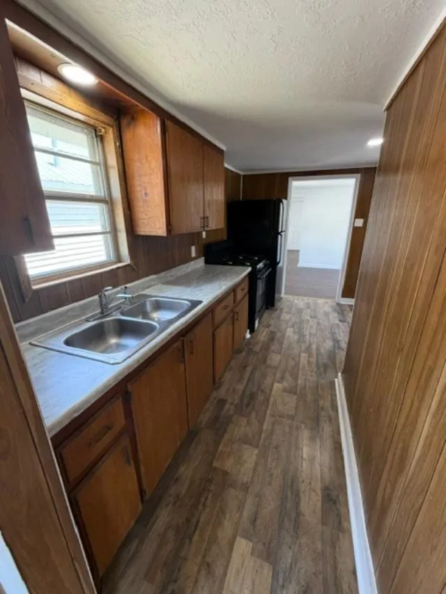 120 Choctaw Holdenville, OK 74848
