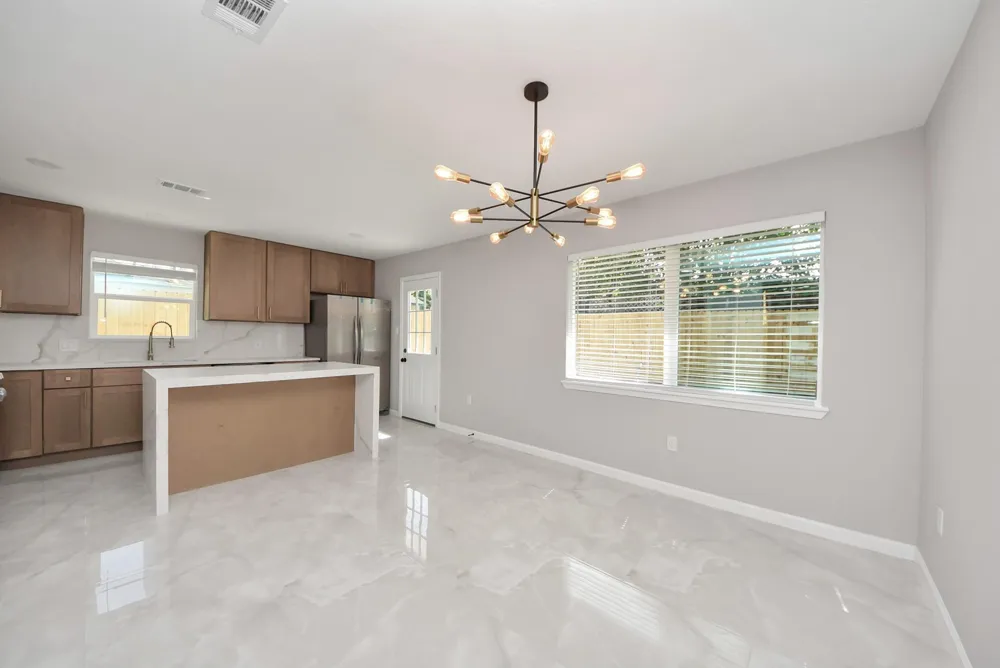 1503 Locklaine Drive Pasadena, TX 77502