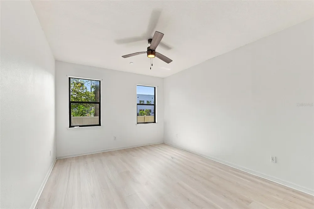 5156 BAY ISLE CIRCLE Clearwater, FL 33760