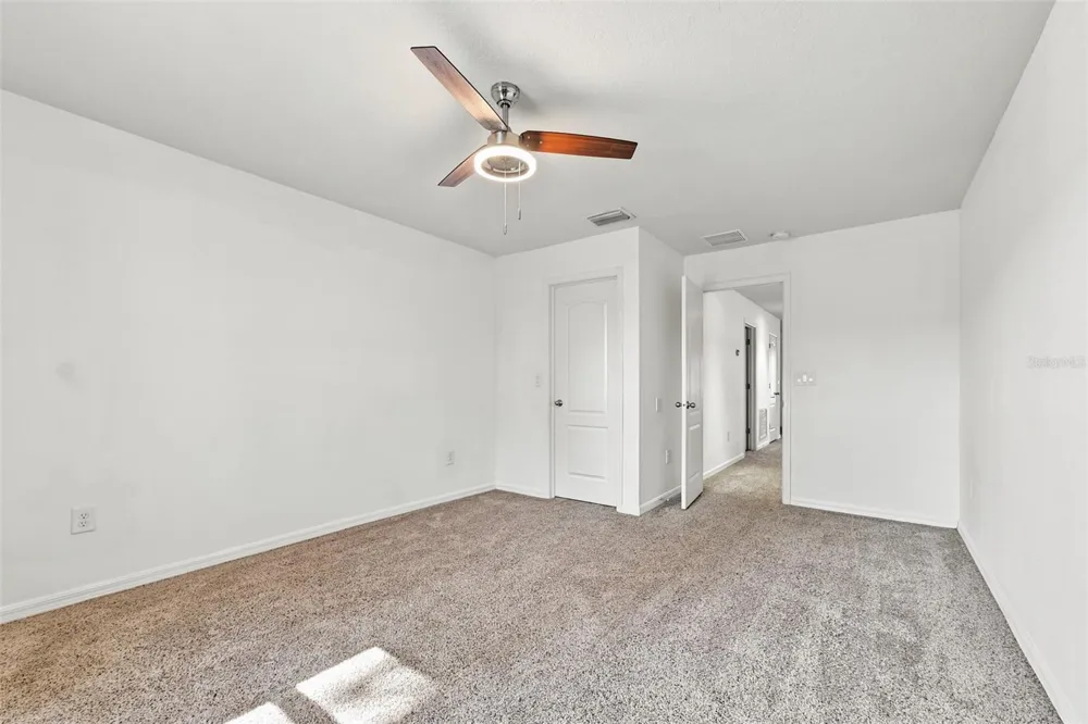 5156 BAY ISLE CIRCLE Clearwater, FL 33760
