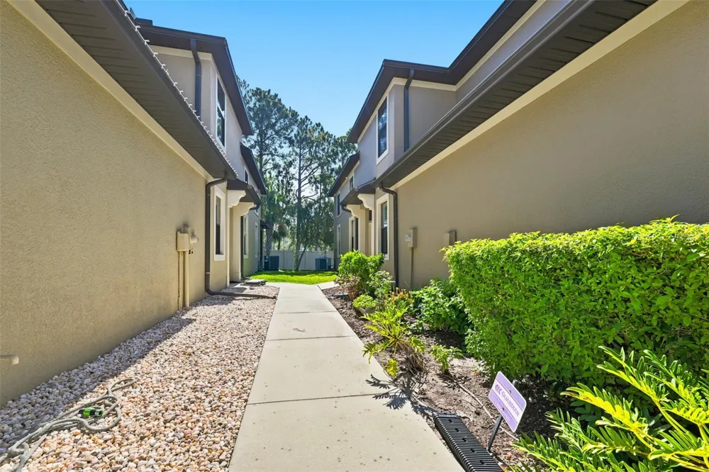 5156 BAY ISLE CIRCLE Clearwater, FL 33760