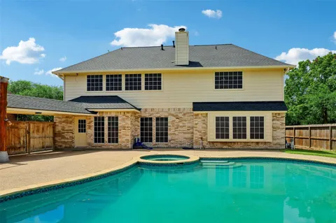 1207 Peregrine Drive