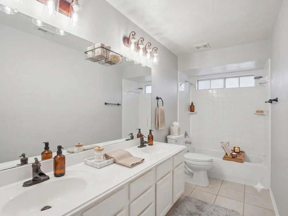 1207 Peregrine Drive Friendswood, TX 77546