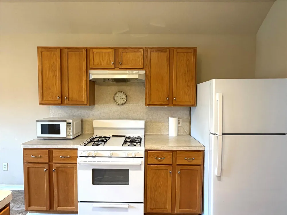 396 Newcom Lane Sealy, TX 77474