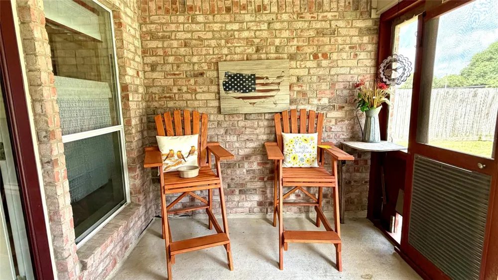 396 Newcom Lane Sealy, TX 77474