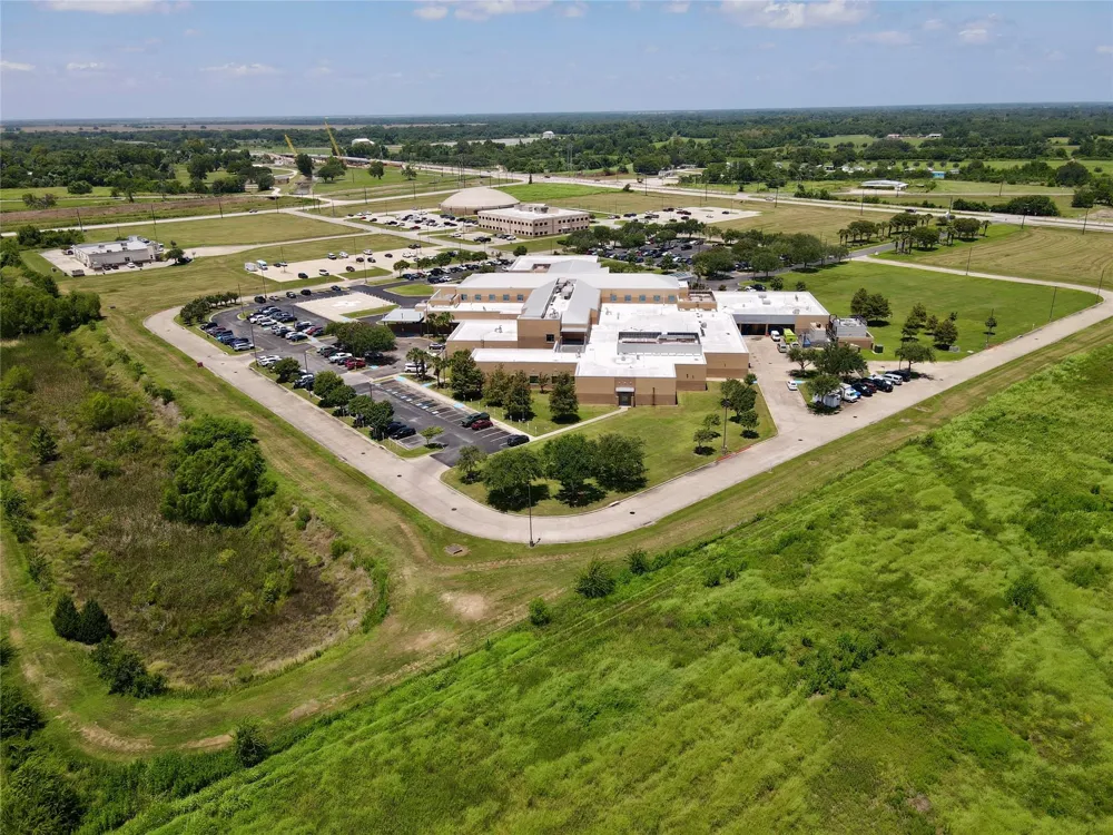 7th Street Bay City, TX 77414