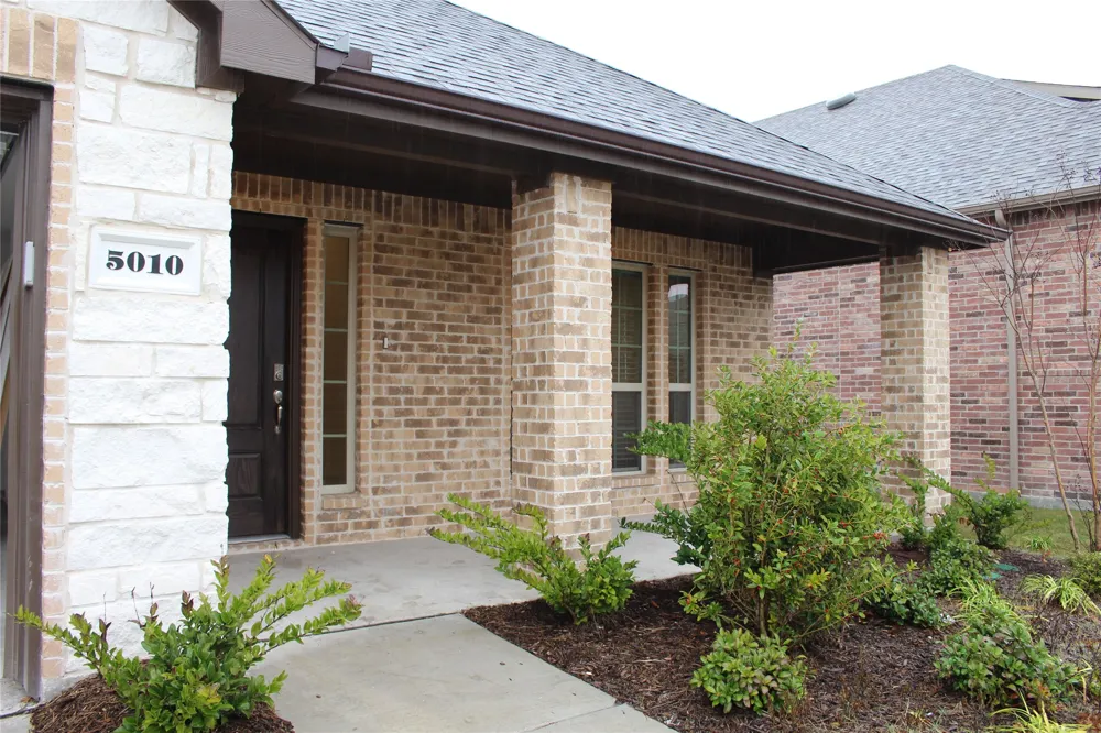 5010 Flanagan Drive Forney, TX 75126