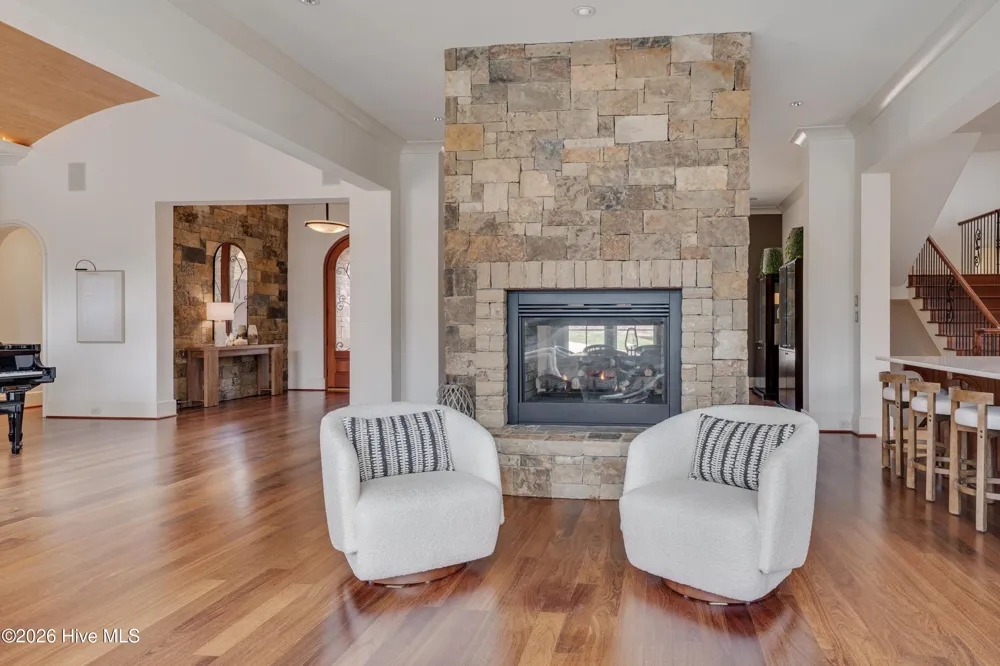 102 Anna Lake Lane Cary, NC 27513